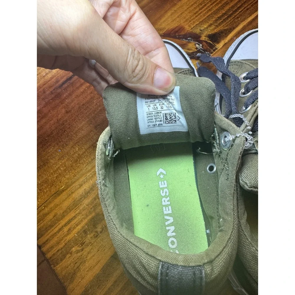 Converse Chuck Taylor All Star Low Top Olive Green Neon Junior Size 1 661892F